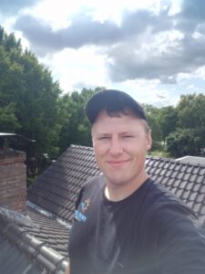 Mike van der Velde - Uw zonnepanelen installateur Mike van der Velde - Uw zonnepanelen installateur
